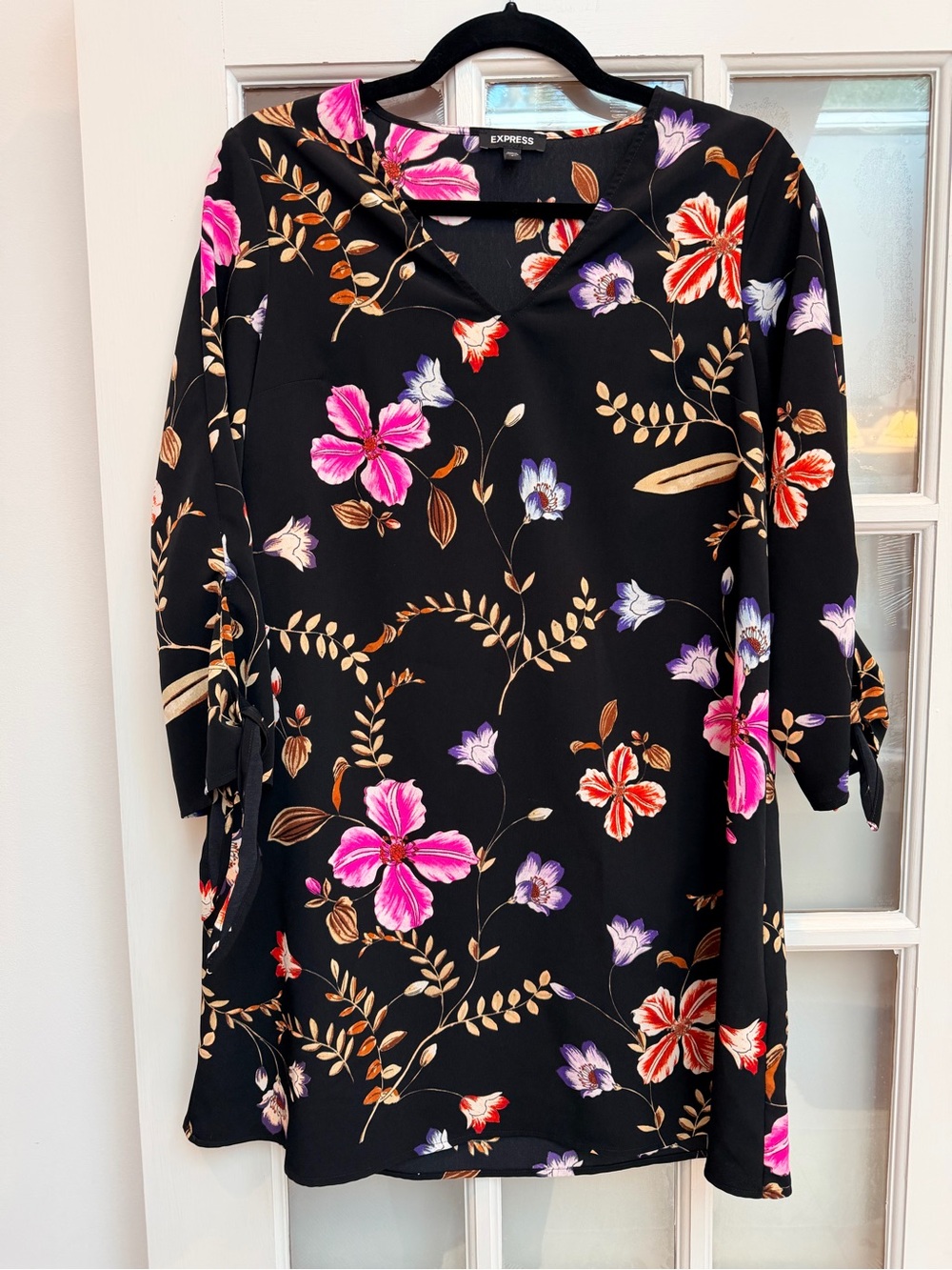 Express Black Floral Long Sleeve Tunic Dress Pink & Purple Blooms Size Small S